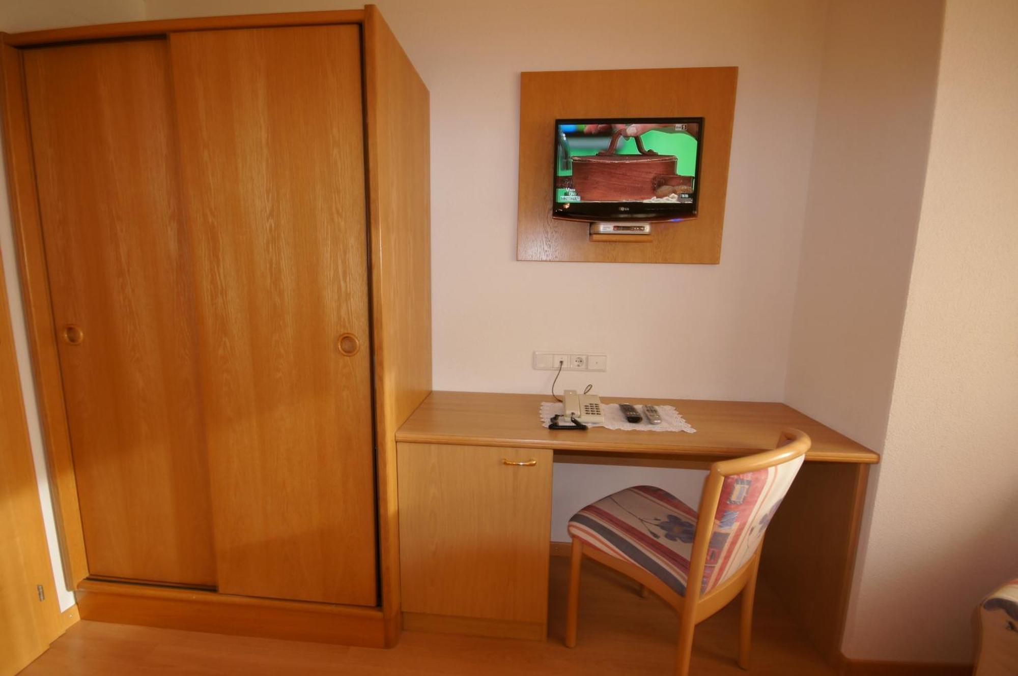 Hotel Akelei Brunico Phòng bức ảnh