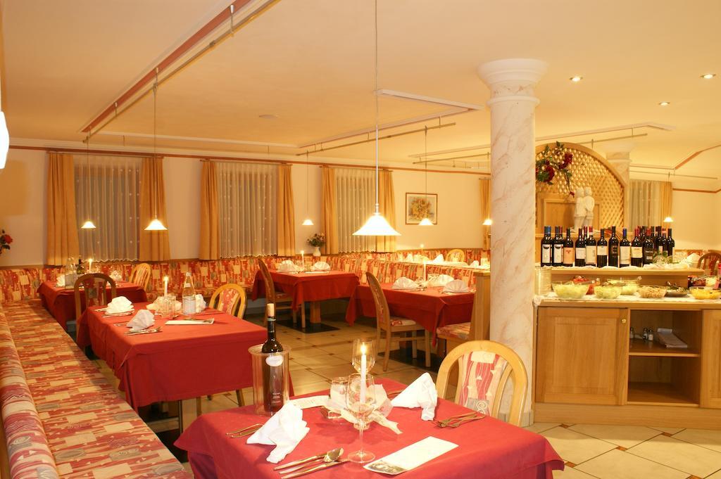 Hotel Akelei Brunico Ngoại thất bức ảnh