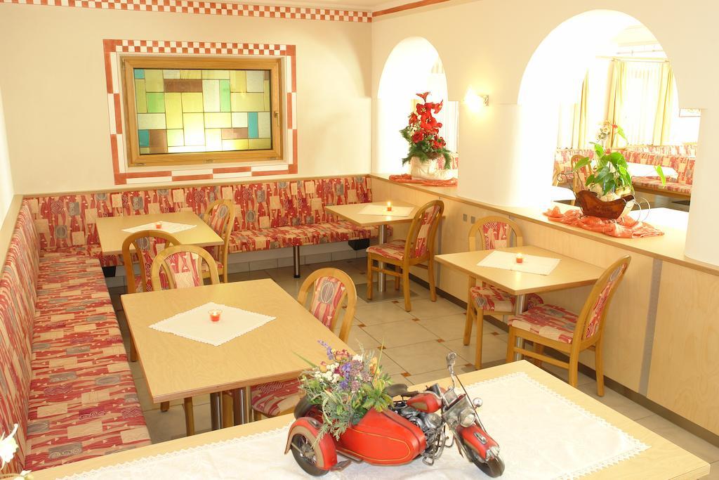 Hotel Akelei Brunico Ngoại thất bức ảnh